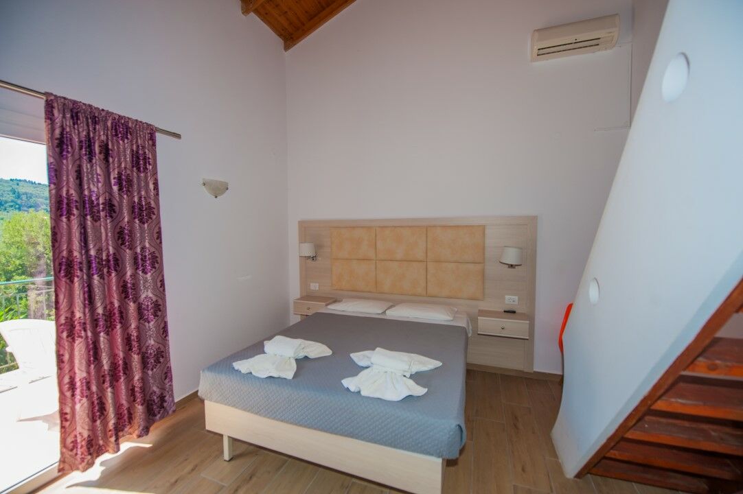 Blue Princess Hotel And Suites Liapades Esterno foto